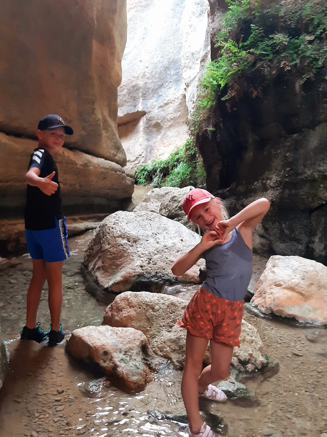 Wanderung mit Kindern in den Bergen von Málaga